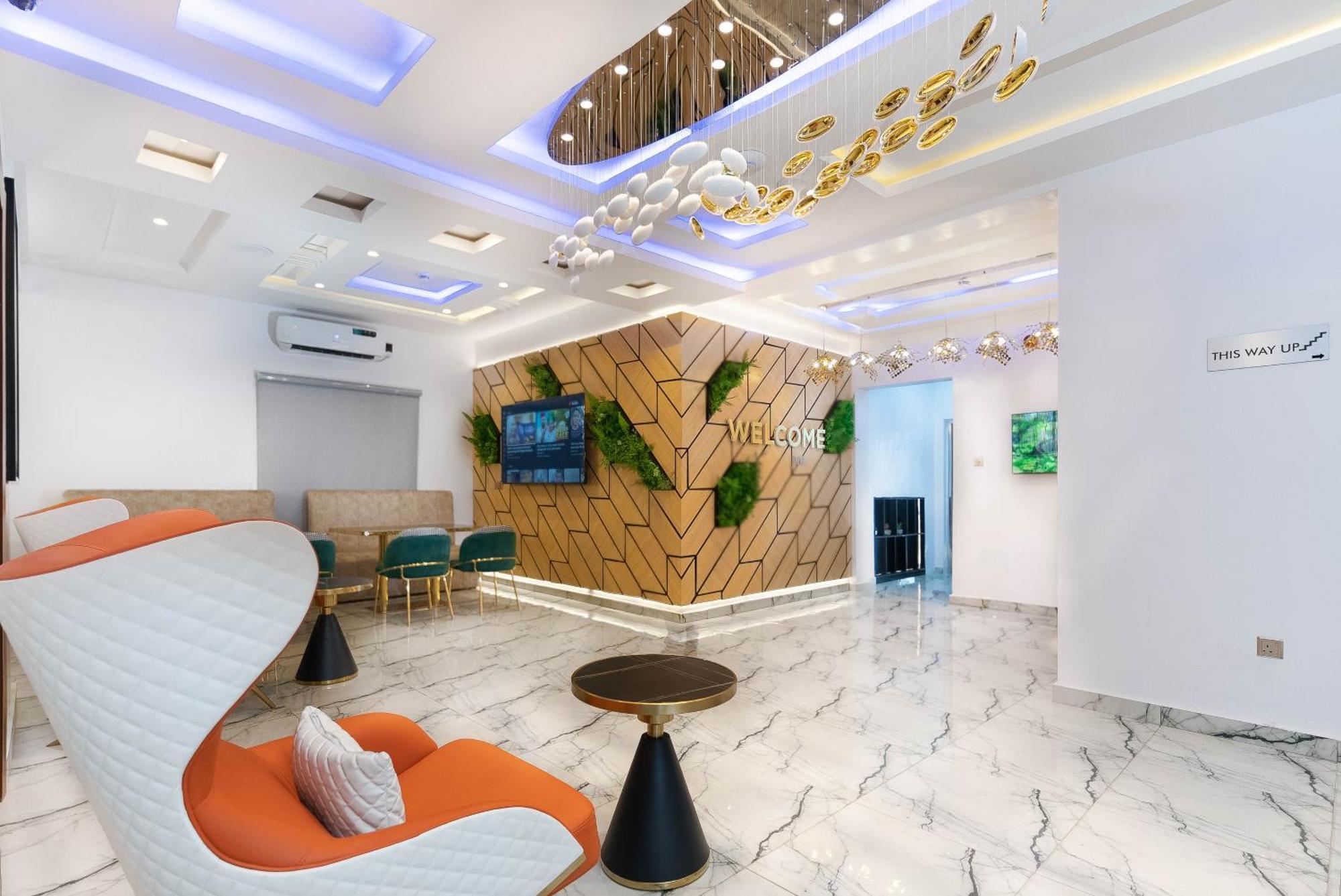 God'S Touch Apartments Remi Fani Kayode Gra. Ikeja Kültér fotó